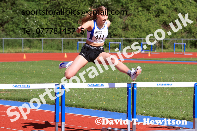 Hurdles, 2026 North Eastern Track and Field Champs, Shildon, County Durham. Photo: David T. Hewitson/Sports for All Pics